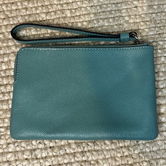 Coach Teal Leather Wristlet Wallet clutch - Picture 4 of 8